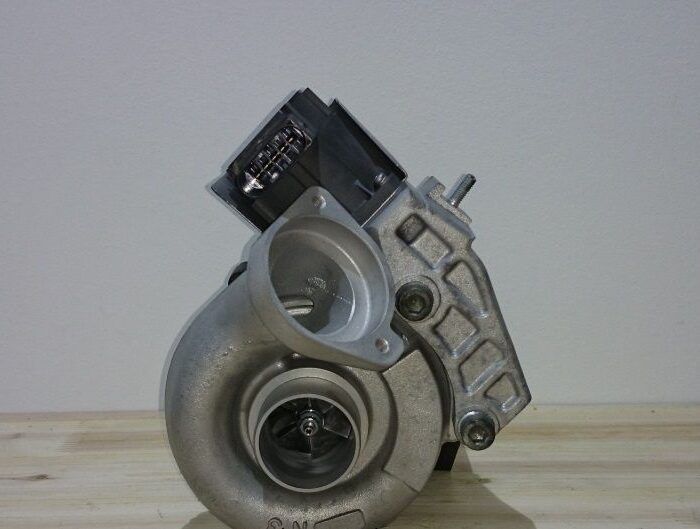 Turboduchadlo BMW 520 d (E60N / E61N) 130 kW